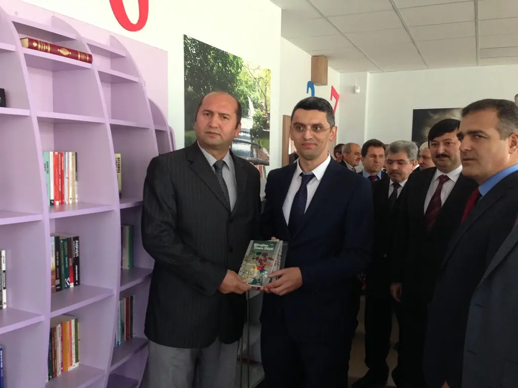 Haber: Şehit Mahmutbey Ortaokulunda Z- Kütüphane Açıldı - Galeri-4