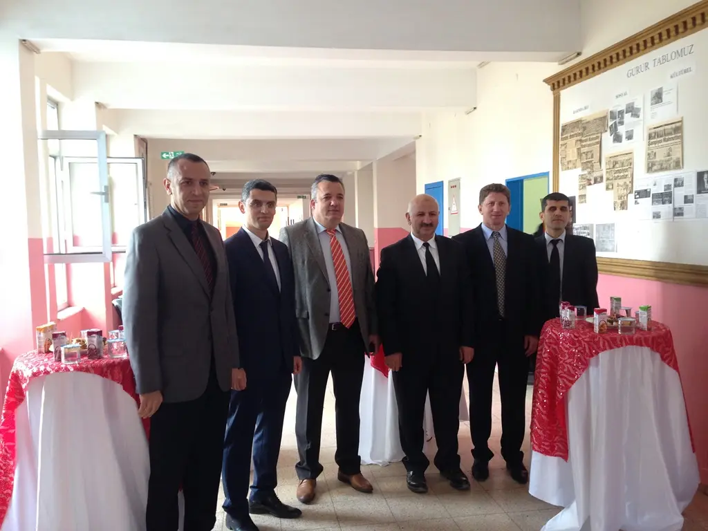 Haber: Şehit Mahmutbey Ortaokulunda Z- Kütüphane Açıldı - Galeri-2