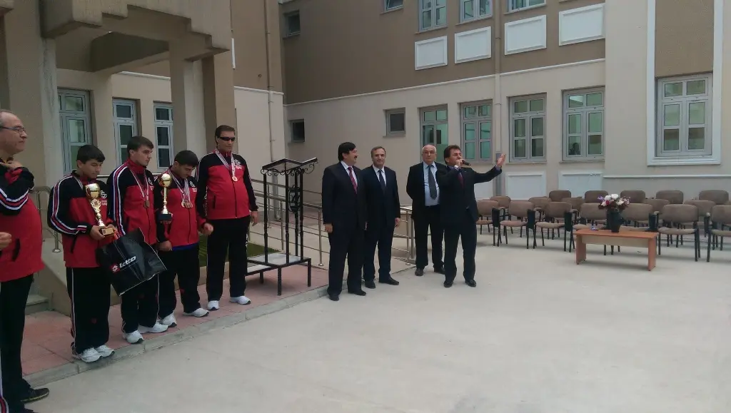 Haber: Görme Engelli de Şampiyon Yüzücüye Ödül - Galeri-4