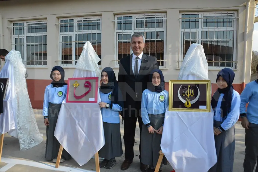 Haber: Filografi sergisi yoğun ilgi gördü - Galeri-9