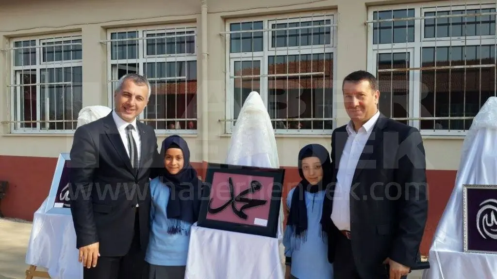 Haber: Filografi sergisi yoğun ilgi gördü - Galeri-11