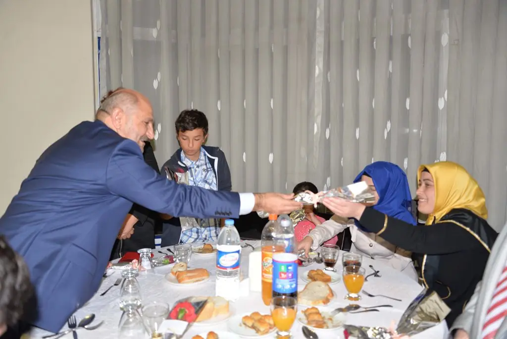 Haber: Hendek Belediyesi Öğretmenleri Ağırladı - Öne Çıkan
