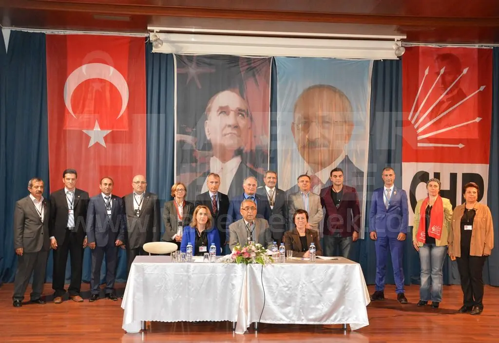 Haber: CHP Hendek’te Azak ,Yeniden Başkan Oldu - Öne Çıkan