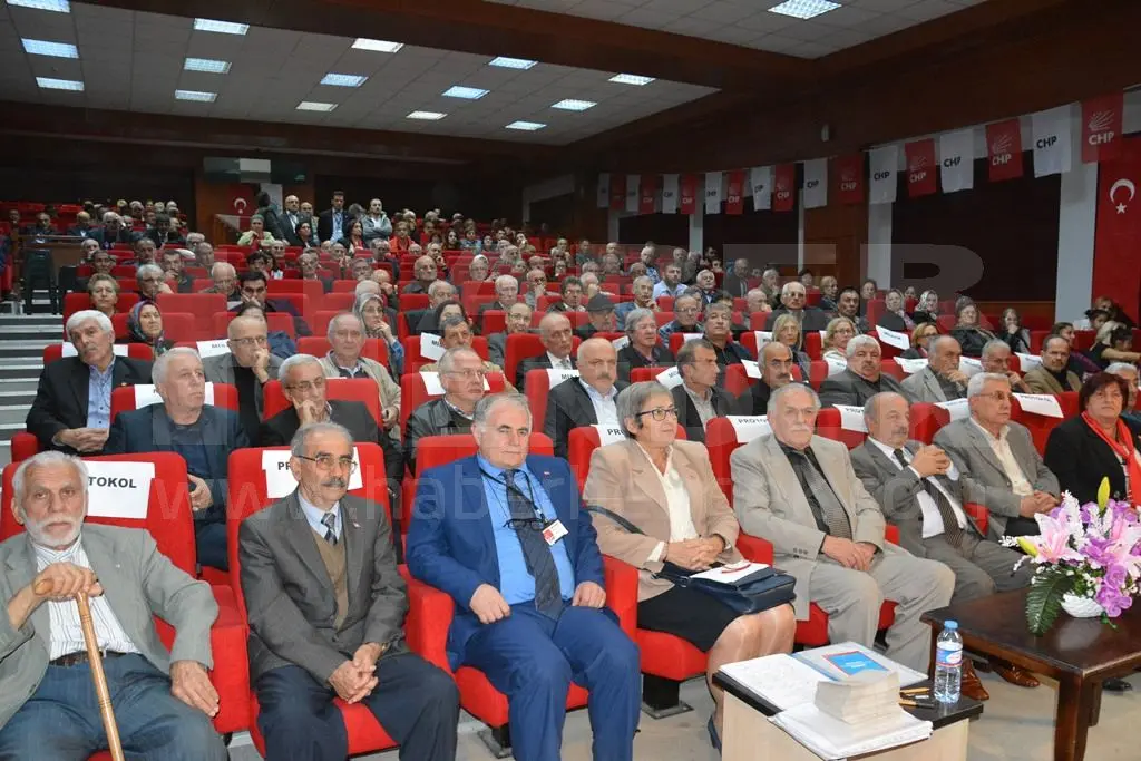Haber: CHP Hendek’te Azak ,Yeniden Başkan Oldu - Galeri-2