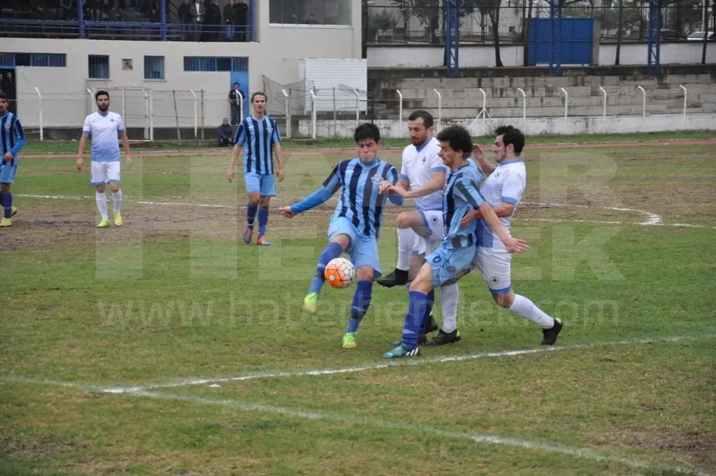 Haber: Hendekspor evinde Demirspor’a boyun eğdi - Galeri-2