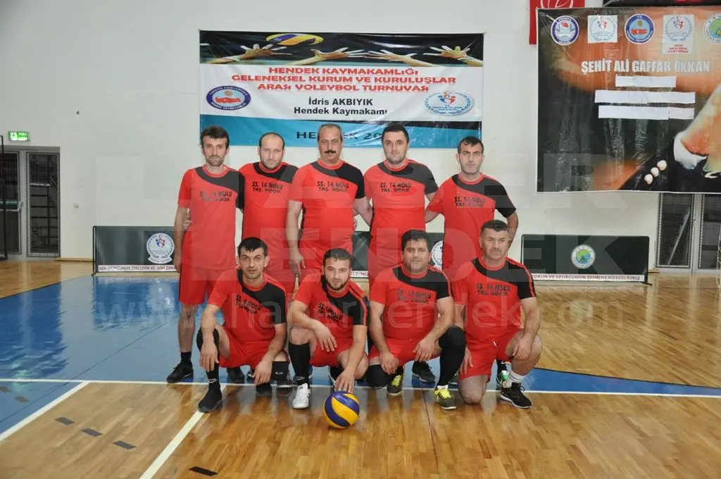 Haber: KAMYONCULAR ÇEVİRMEYE YAKALANMADI - Öne Çıkan