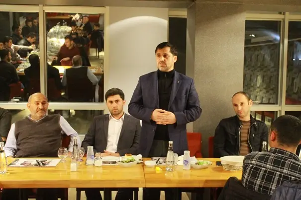 Haber: AK Parti Hendek Gençlik Kolları Yemekte Bir Araya Geldi - Öne Çıkan