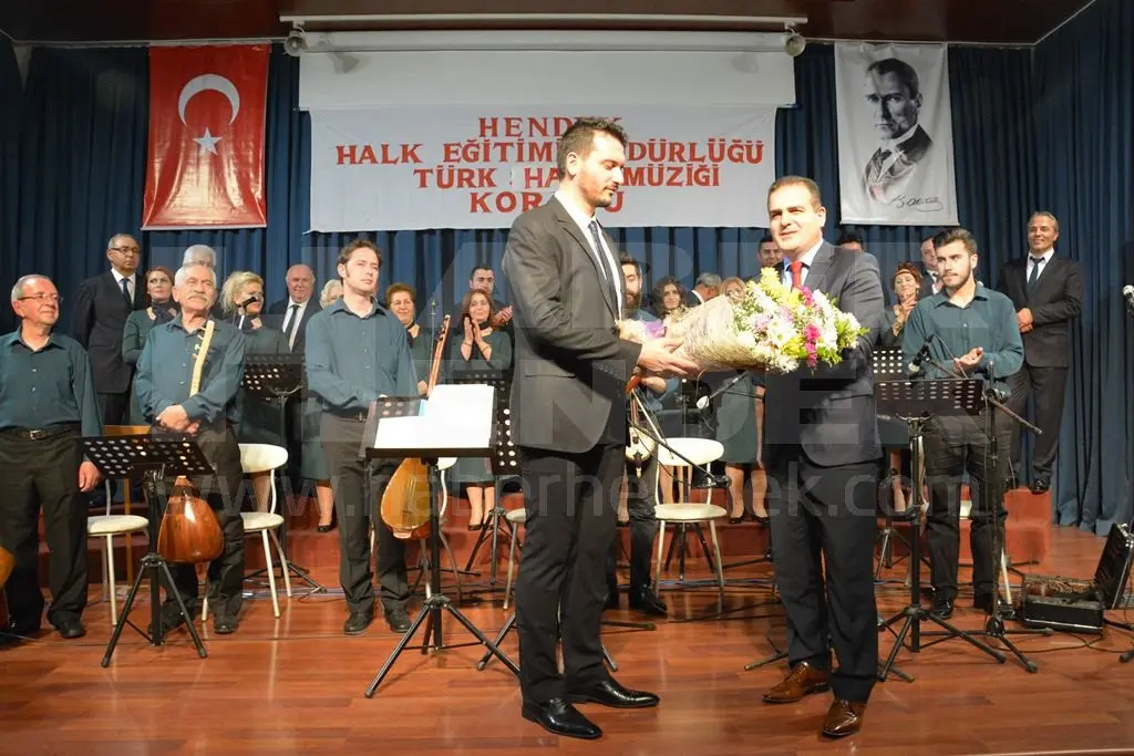 Haber: Hendek’te Türk Halk Müziği Şöleni - Galeri-8