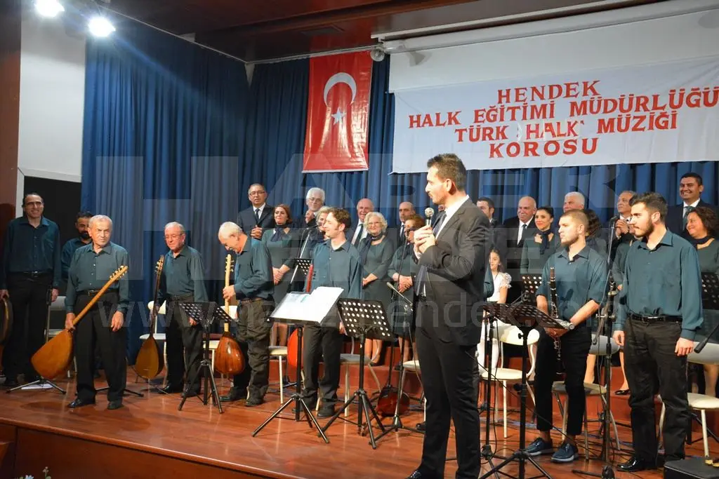 Haber: Hendek’te Türk Halk Müziği Şöleni - Galeri-6