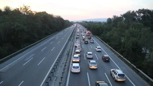 Haber: Pazar Günü TEM Otoyolunu Kullanacak Sürücülerin Dikkatine - Öne Çıkan