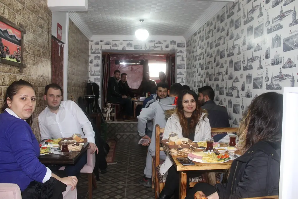 Haber: CHP Gençlik Kolları Kahvaltıda Buluştu‏ - Galeri-2