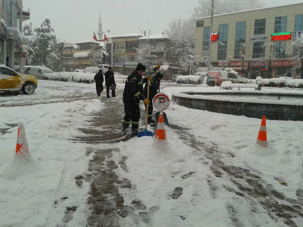 Haber: Hendek’te karla mücadele başladı - Galeri-2