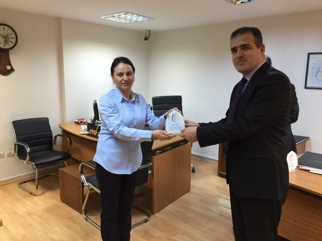 Haber: Kaymakam Akbıyık’tan Tapu Dairesi Personelini ziyaret etti - Galeri-1