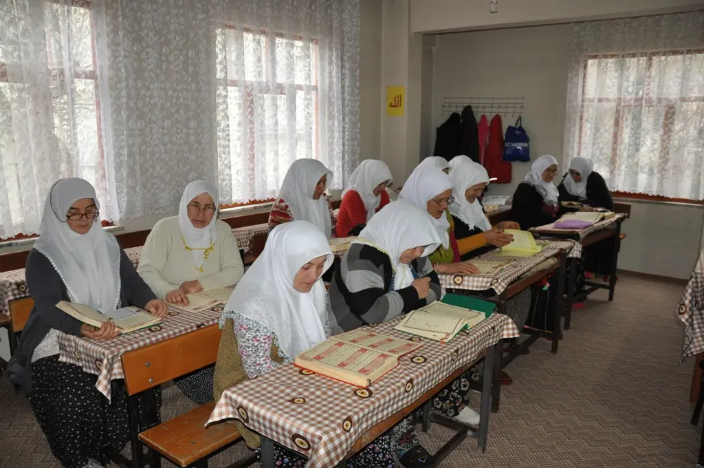 Haber: Bayanlara Kur’an Kursu - Öne Çıkan
