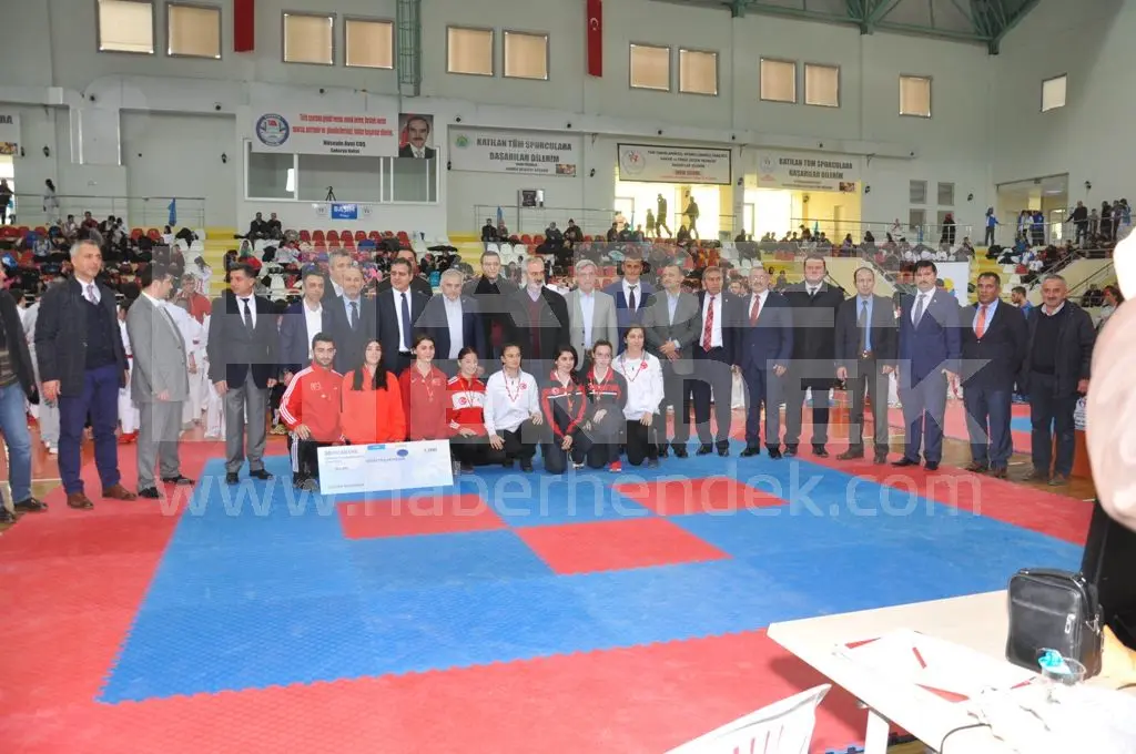 Haber: Gaffar Okkan Turnuvasında Ödül Yağmuru - Öne Çıkan