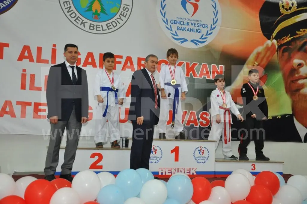 Haber: Gaffar Okkan Turnuvasında Ödül Yağmuru - Galeri-16
