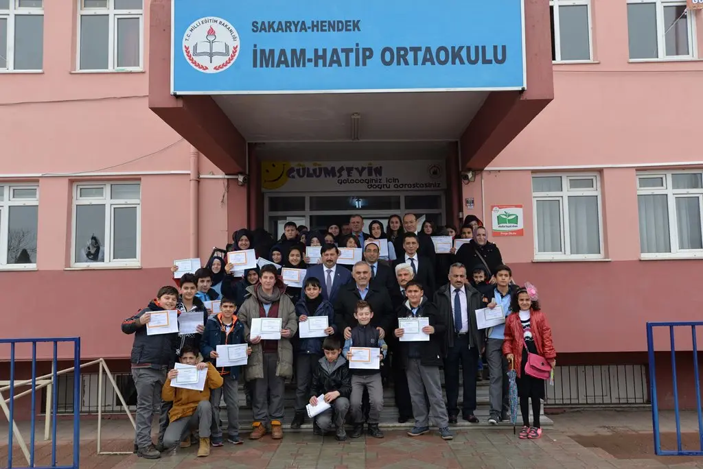 Haber: TEOG Türkiye birincisine okulunda tören - Öne Çıkan