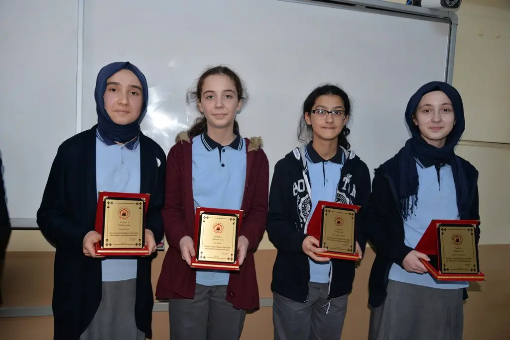 Haber: TEOG Türkiye birincisine okulunda tören - Galeri-4