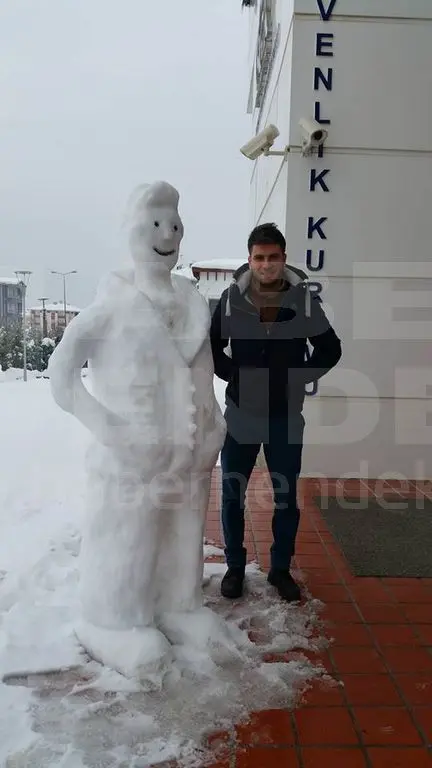 Haber: Genç Okurumuzdan Kardan Sanat Eseri - Galeri-1