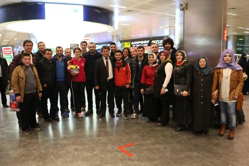 Haber: Hendek'li Şampiyonlara Muhteşem Karşılama - Galeri-1