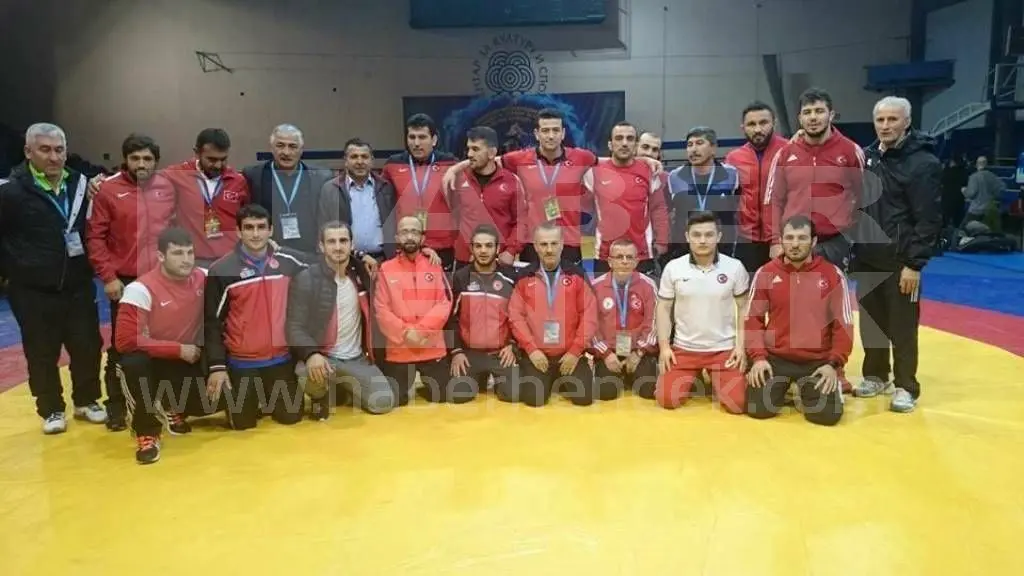Haber: Milli Güreşçi Yunus Özel Hendek’in Gururu Oldu - Galeri-1