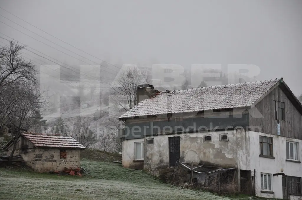 Haber: Zirvede  Kar Başladı - Öne Çıkan