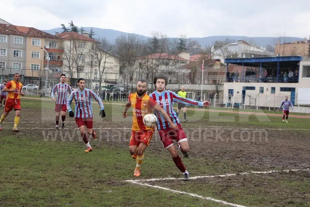 Haber: Hendek Akovaspor Beş Attı - Galeri-5