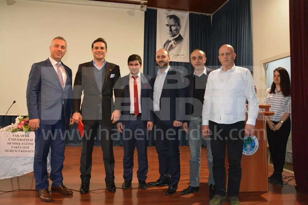Haber: Ünlü Oyuncu Mehmet Aslan Gençlerle Buluştu - Galeri-6