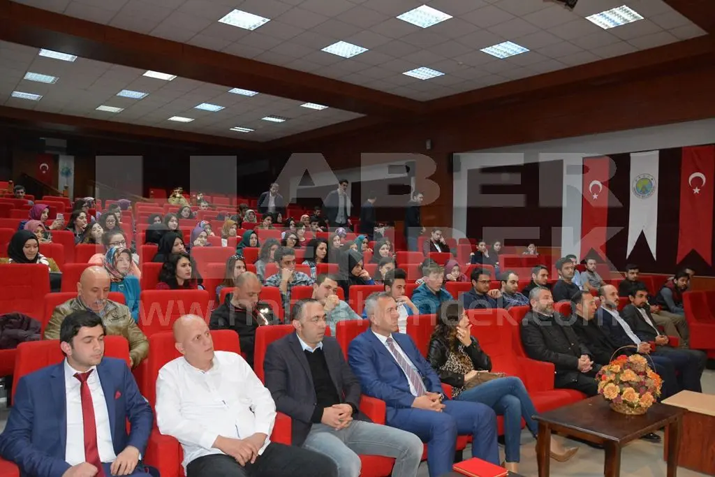 Haber: Ünlü Oyuncu Mehmet Aslan Gençlerle Buluştu - Galeri-5