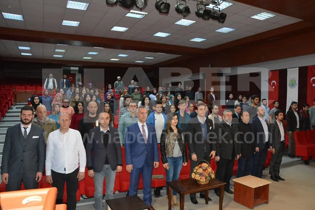Haber: Ünlü Oyuncu Mehmet Aslan Gençlerle Buluştu - Galeri-1