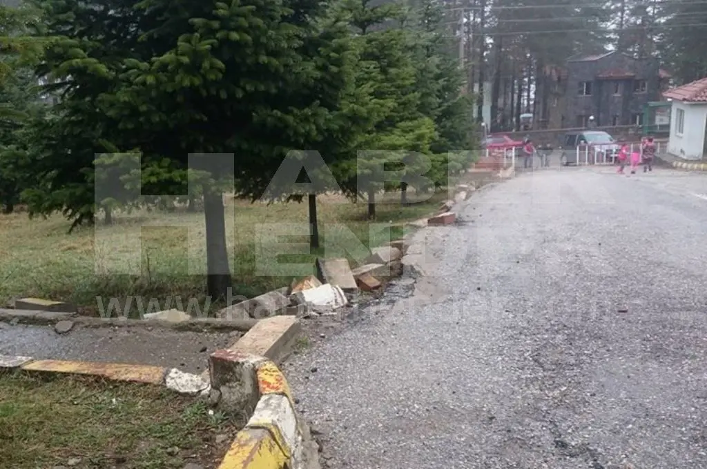 Haber: Veliler Okulun Bakımsızlığından Şikayetçi - Galeri-1
