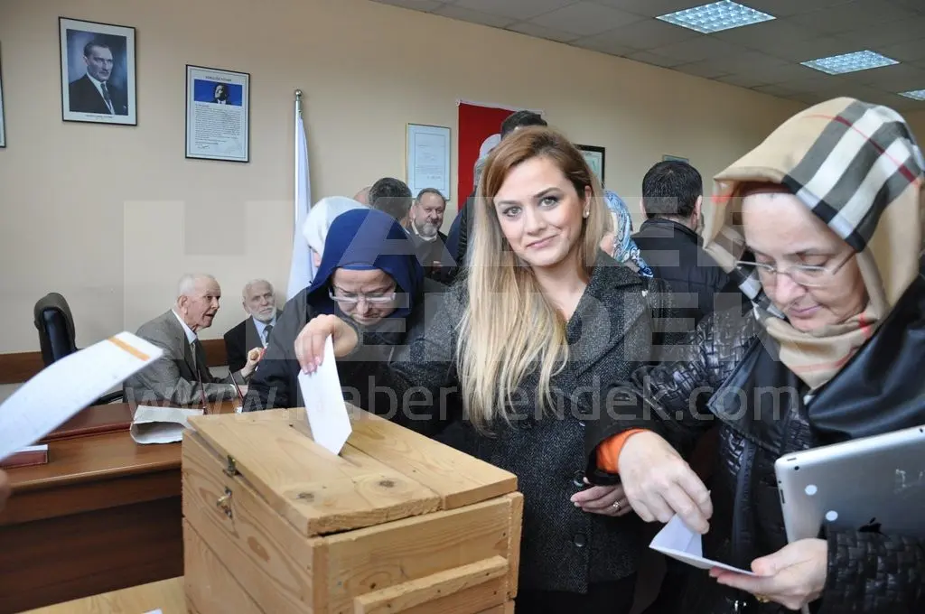 Haber: Kızılay Hendek Şubesinde Üçüncü Bağdatlı Dönemi - Galeri-7