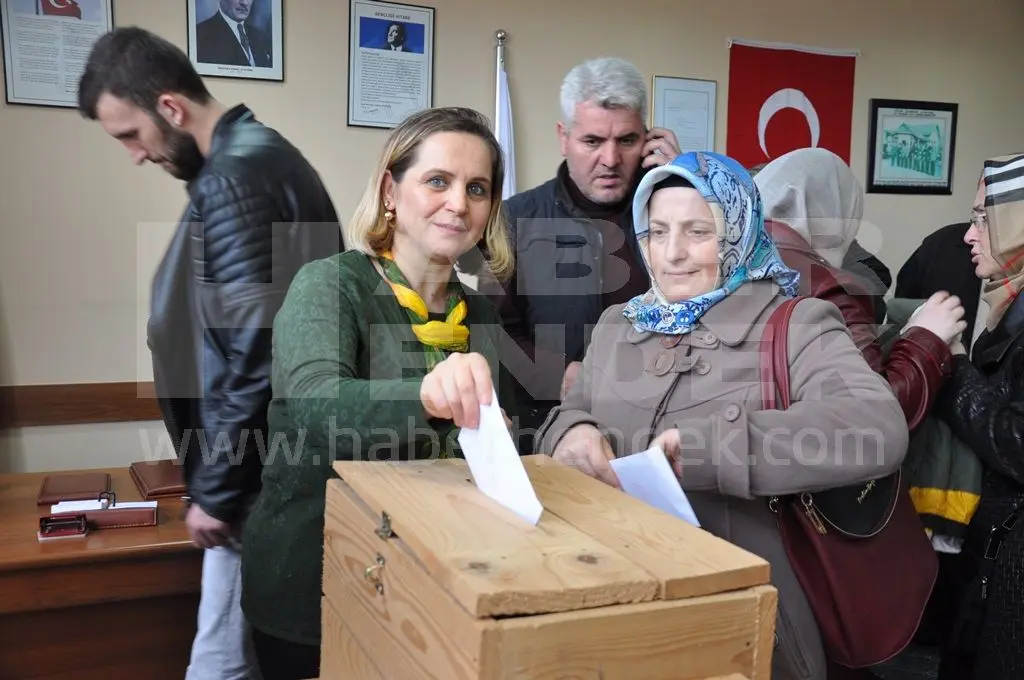 Haber: Kızılay Hendek Şubesinde Üçüncü Bağdatlı Dönemi - Galeri-6