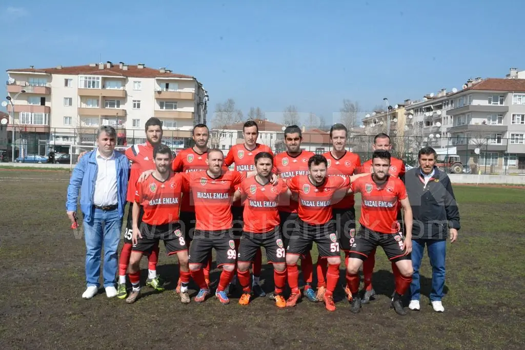 Haber: Hendek Boğazspor Süper Amatöre Göz Kırptı - Galeri-1
