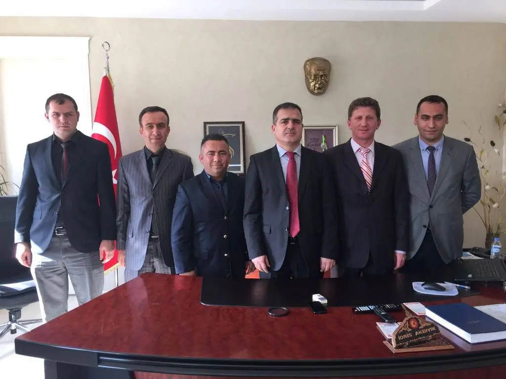 Haber: MEBDER Yönetimi Kaymakam Akbıyık’ı Ziyaret Etti - Öne Çıkan