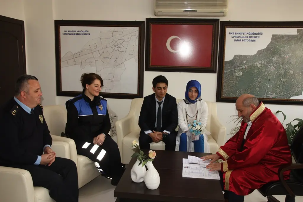 Haber: Emniyette Bir Ömür Boyu Hayata Evet Dediler - Galeri-1