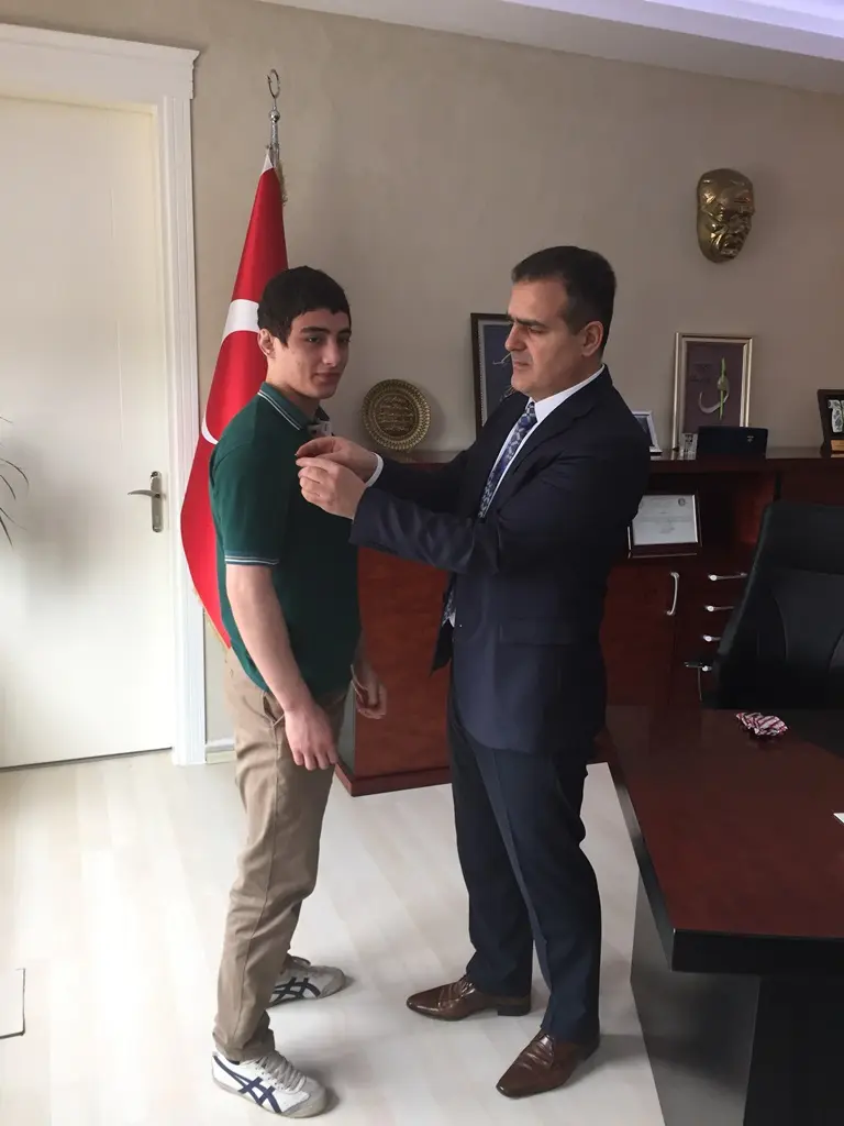 Haber: Şampiyon Güreşçiler Kaymakam Akbıyık’ı Ziyaret etti - Galeri-1