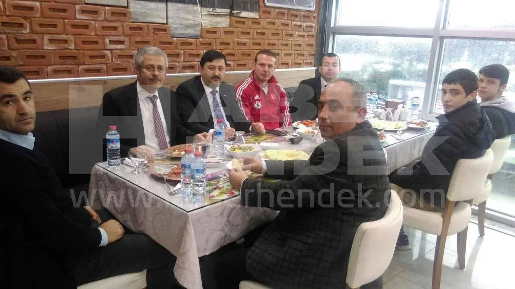 Haber: Loccanda Restaurant Şampiyon Güreşçileri Ağırladı - Galeri-1