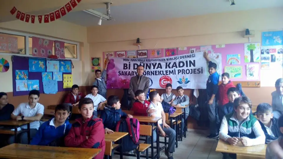 Haber: ‘’Bi Dünya Kadın’’ Ziya Gökalp Ortaokulu Ve Atike Hanım Anadolu Lisesinde Anlatıldı - Öne Çıkan