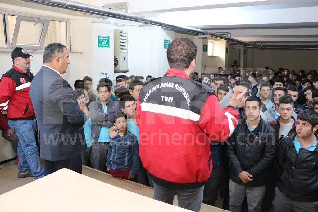 Haber: Hakut Öğrencileri Bilinçlendiriyor - Galeri-3
