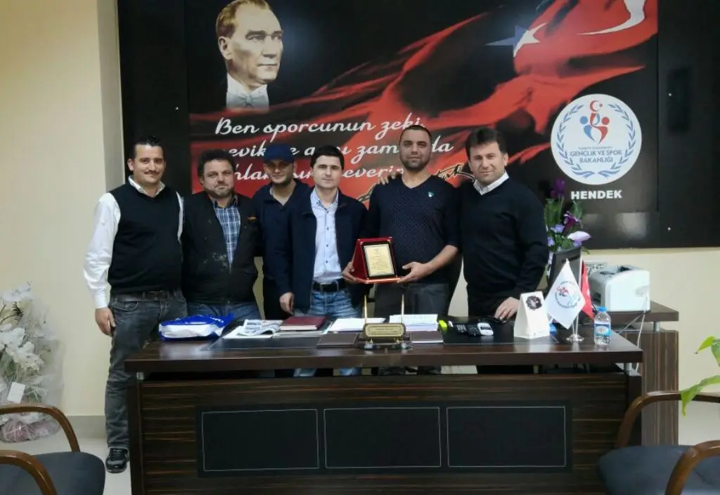 Haber: Karacaoğlu İlçe Spor Müdürlüğüne Veda Etti - Öne Çıkan
