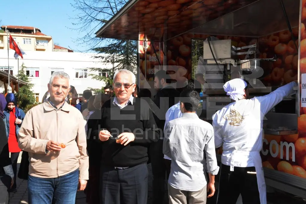 Haber: Hendek Eğitim Fakültesi Aytaç Hocayı Gözyaşlarıyla Andı - Galeri-9