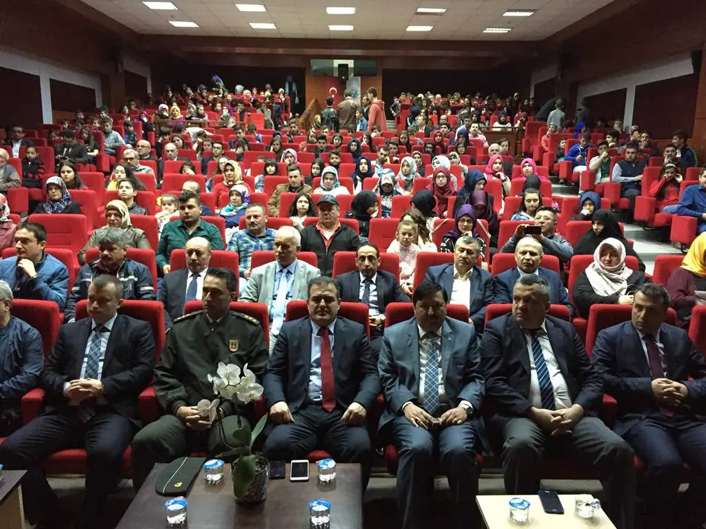 Haber: Öğrenciler İstiklal Marşının Kabulü programı düzenledi - Galeri-1