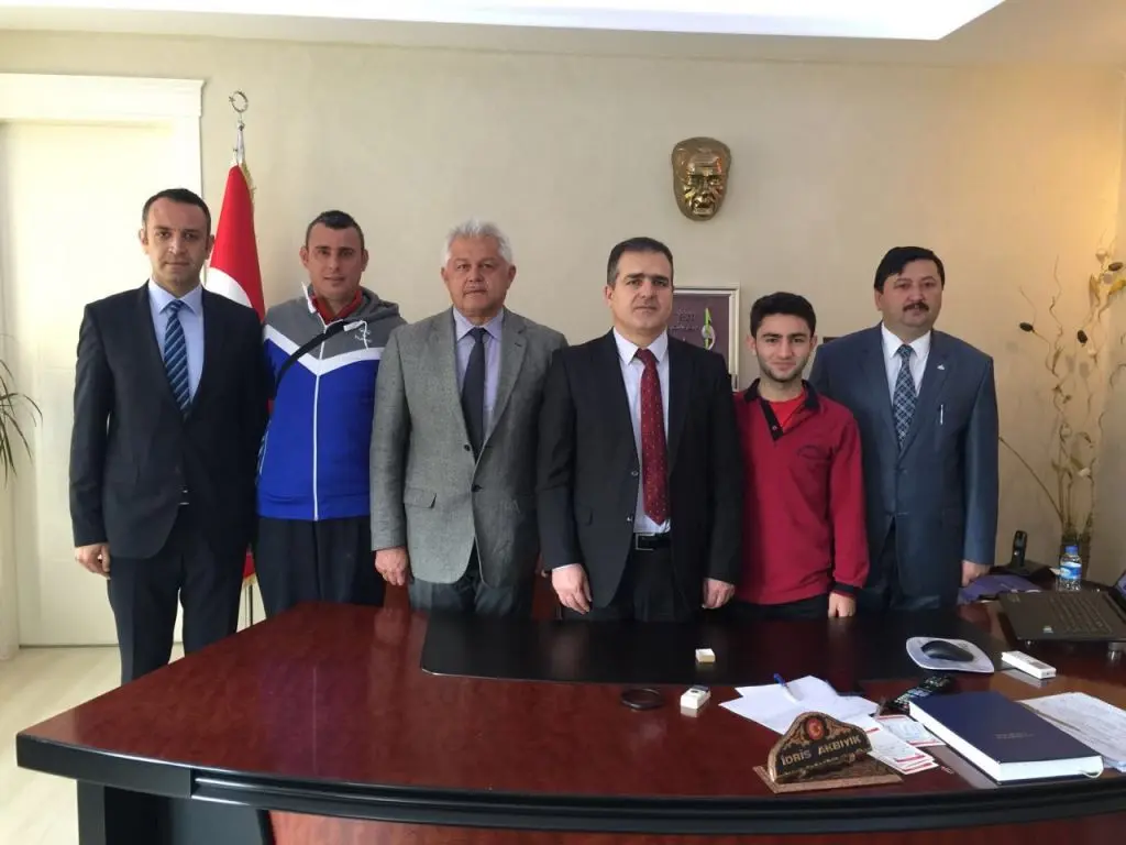 Haber: Şampiyon Kaymakam Akbıyık’ı Ziyaret Etti - Öne Çıkan