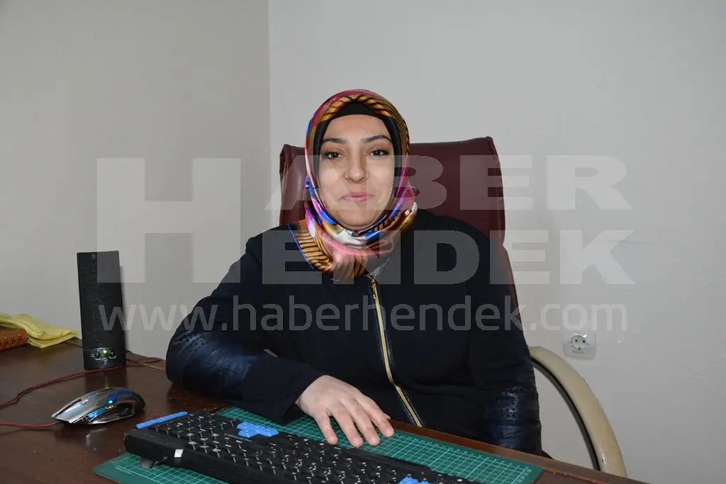 Haber: Hendek Akova'da ilk kadın Muhtar Adaylığını açıkladı - Galeri-1