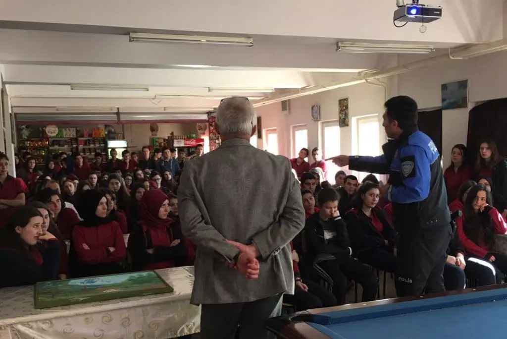 Haber: Bağımlı Olan Kişinin Hayalleri Yıkılır - Öne Çıkan