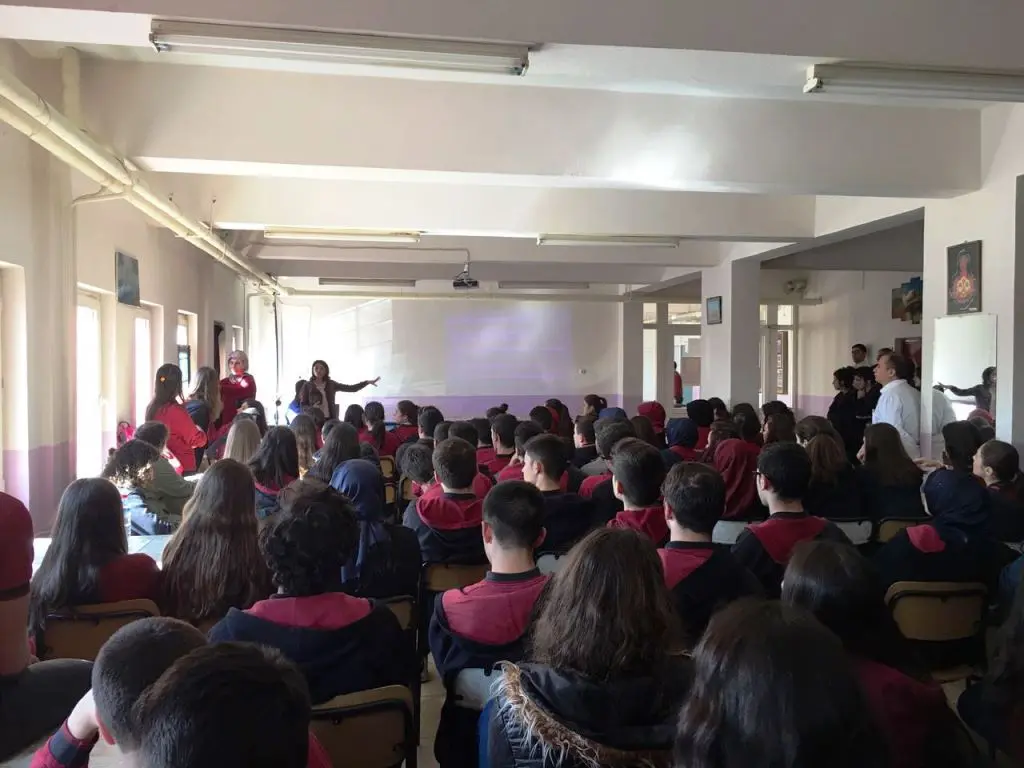 Haber: Bağımlı Olan Kişinin Hayalleri Yıkılır - Galeri-1