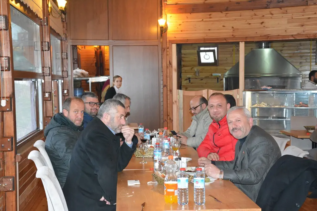 Haber: Tutkunlar Yapı 18. Yılını Yemekle Kutladı - Galeri-10