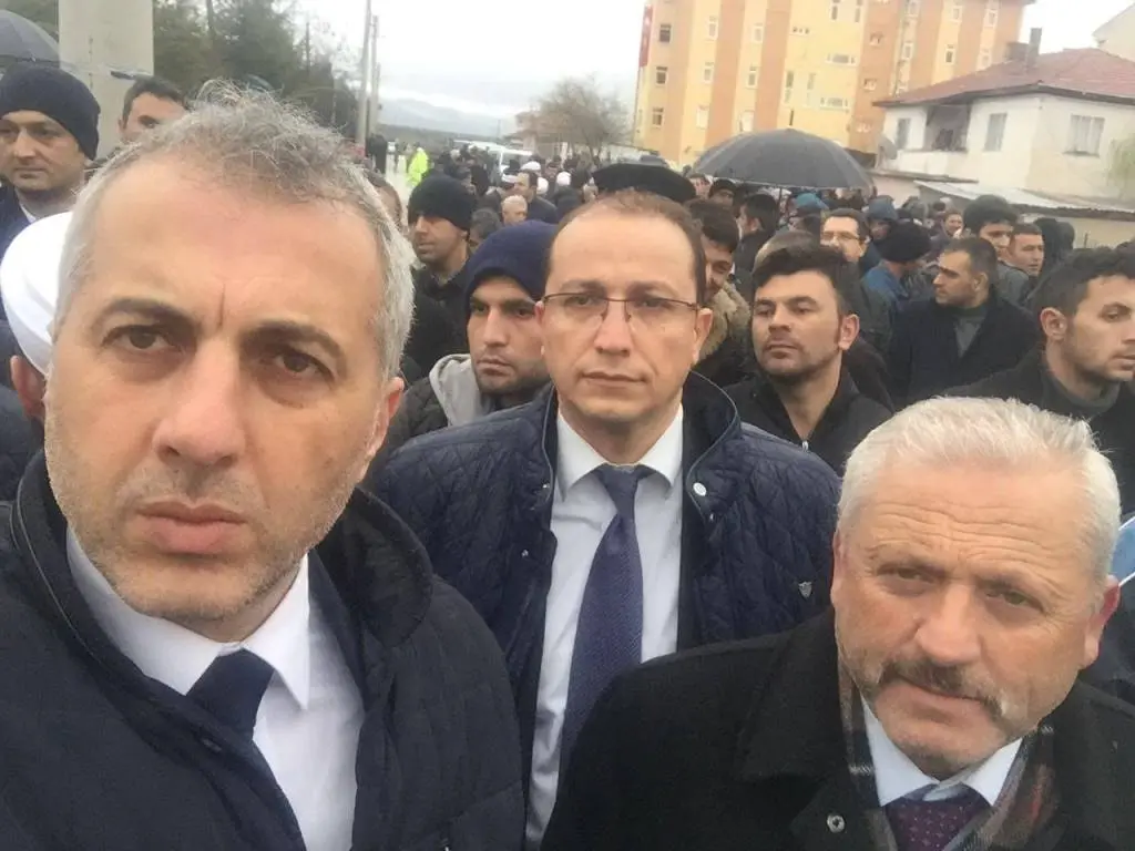 Haber: Okul Müdürü Çeşme’nin Şehit Olan Yeğeni Dualarla Son Yolculuğuna Uğurlandı - Galeri-1