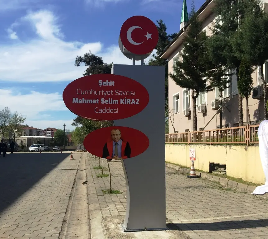 Haber: Şehit Cumhuriyet Savcısı Mehmet Selim Kiraz Caddesi Açıldı - Galeri-7